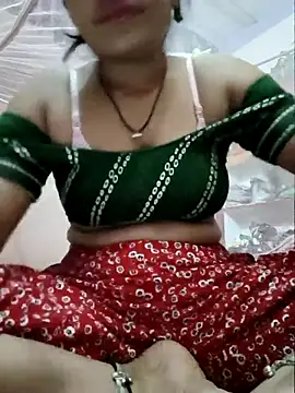 Snapshot of Miss_Sija chatting on July 20, 1:13 pm Miss Sija online show from July 20, 1:13 pm