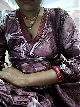Snapshot of Miss_Sija chatting on July 31, 4:39 pm Miss Sija online show from July 31, 4:39 pm