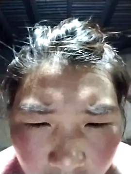 quynhkoolbae online show from March 18, 1:25 pm