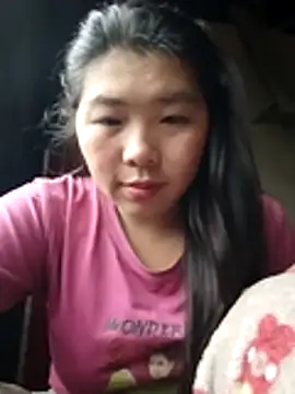 Snapshot of quynhkoolbae chatting on May 1, 12:59 am quynhkoolbae online show from May 1, 12:59 am