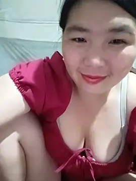 Snapshot of quynhkoolbae chatting on May 10, 1:22 am quynhkoolbae online show from May 10, 1:22 am