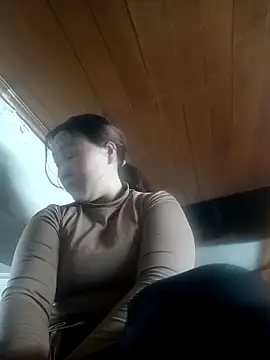 miumiu 00 online show from February 18, 11:01 pm