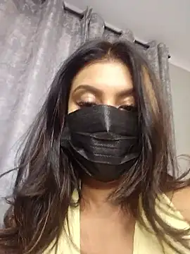 Snapshot of Indian_GlowingMiax chatting on May 2, 10:09 am Indian GlowingMiax online show from May 2, 10:09 am