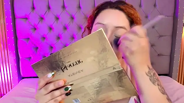 Suxan White  online show from March 19, 1:15 pm