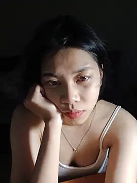 Snapshot of Katanh chatting on June 9, 11:11 am Katanh online show from June 9, 11:11 am