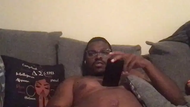 Snapshot of RichDaddy60 chatting on October 20, 11:32 am RichDaddy60 online show from October 20, 11:32 am