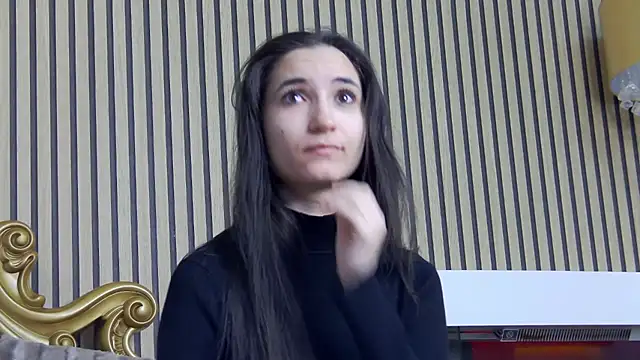 CarolinaBlair online show from March 26, 6:30 am