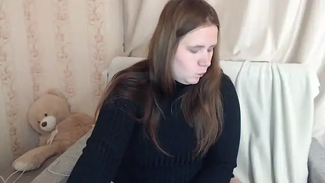 Snapshot of AdelinaLawson chatting on December 11, 5:15 pm AdelinaLawson online show from December 11, 5:15 pm