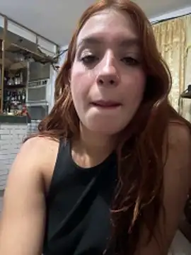 Snapshot of olivia_jass chatting on February 9, 10:58 pm olivia jass online show from February 9, 10:58 pm