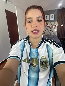 Snapshot of olivia_jass chatting on July 14, 12:33 pm olivia jass online show from July 14, 12:33 pm