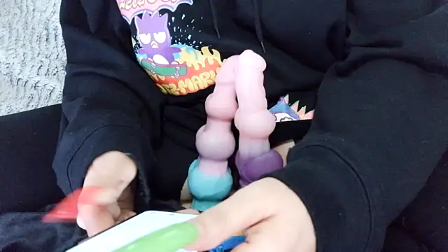 Snapshot of fetishslut4u chatting on September 13, 3:23 pm fetishslut4u online show from September 13, 3:23 pm