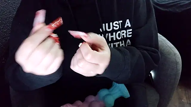 Snapshot of fetishslut4u chatting on September 20, 9:49 pm fetishslut4u online show from September 20, 9:49 pm