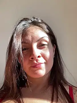 Snapshot of Danielaeliana chatting on April 29, 5:41 pm Danielaeliana online show from April 29, 5:41 pm