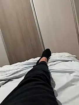 t-dog26 online show from February 13, 4:19 am