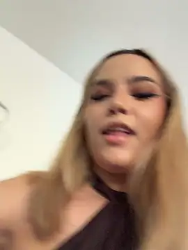 Snapshot of Sam_pablo21 chatting on July 10, 9:50 pm Sam pablo21 online show from July 10, 9:50 pm