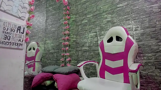 karoll  sex online show from February 26, 12:37 pm