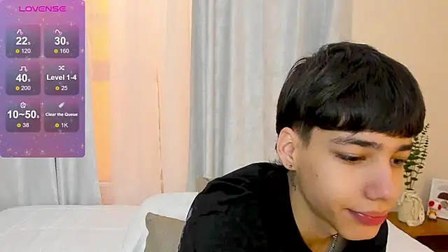 Snapshot of oblivion_deku chatting on December 21, 1:18 pm oblivion deku online show from December 21, 1:18 pm