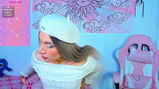 brihanna cooper online show from April 22, 2:18 pm