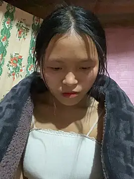 Snapshot of milo_bae chatting on February 2, 4:22 am milo bae online show from February 2, 4:22 am