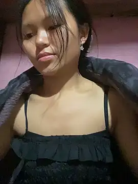 Snapshot of milo_bae chatting on February 20, 12:18 am milo bae online show from February 20, 12:18 am