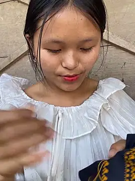 Snapshot of milo_bae chatting on March 2, 7:26 am milo bae online show from March 2, 7:26 am