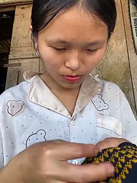 milo bae online show from March 31, 7:53 am