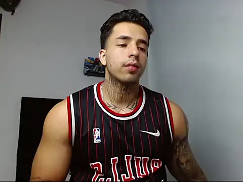 Snapshot of ragnar_phoenix chatting on February 9, 8:24 pm ragnar phoenix online show from February 9, 8:24 pm