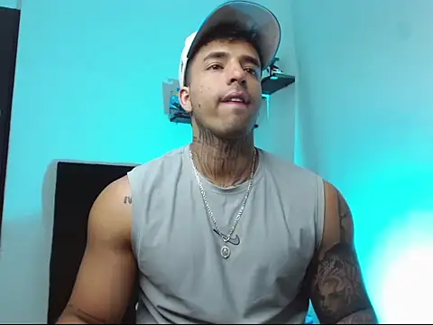 Snapshot of ragnar_phoenix chatting on February 12, 8:15 pm ragnar phoenix online show from February 12, 8:15 pm