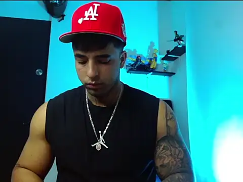 Snapshot of ragnar_phoenix chatting on February 23, 7:44 pm ragnar phoenix online show from February 23, 7:44 pm