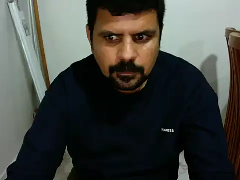 Snapshot of Diabloproducciones chatting on October 1, 1:00 am Diabloproducciones online show from October 1, 1:00 am