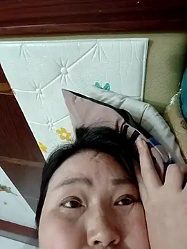 lingling5200 online show from December 2, 1:39 pm