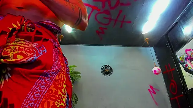 Snapshot of dennis_cox1 chatting on September 15, 10:43 pm dennis cox1 online show from September 15, 10:43 pm