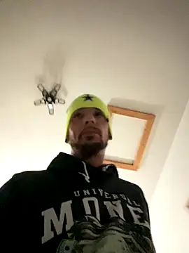 Snapshot of UrbanAnsaid chatting on October 16, 8:37 am UrbanAnsaid online show from October 16, 8:37 am