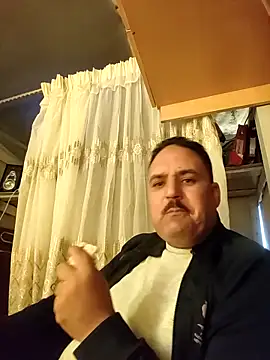 Snapshot of mM0140 chatting on December 3, 12:25 pm mM0140 online show from December 3, 12:25 pm