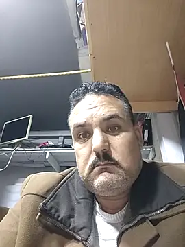 Snapshot of mM0140 chatting on December 15, 3:49 pm mM0140 online show from December 15, 3:49 pm