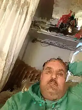 Snapshot of mM0140 chatting on January 10, 1:46 pm mM0140 online show from January 10, 1:46 pm