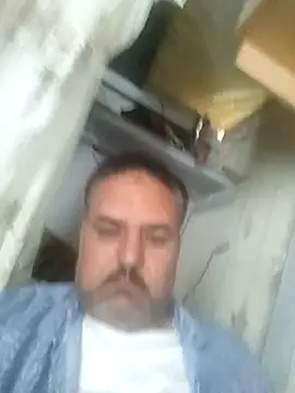 Snapshot of mM0140 chatting on May 13, 8:23 am mM0140 online show from May 13, 8:23 am