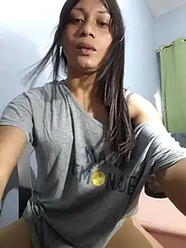 Snapshot of missruffa chatting on May 5, 1:57 am missruffa online show from May 5, 1:57 am