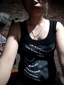   Ngoc20   online show from March 30, 5:19 am