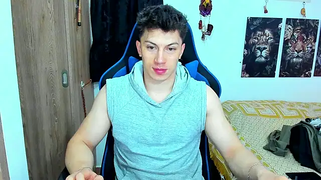 javiersexymann online show from December 29, 5:33 pm