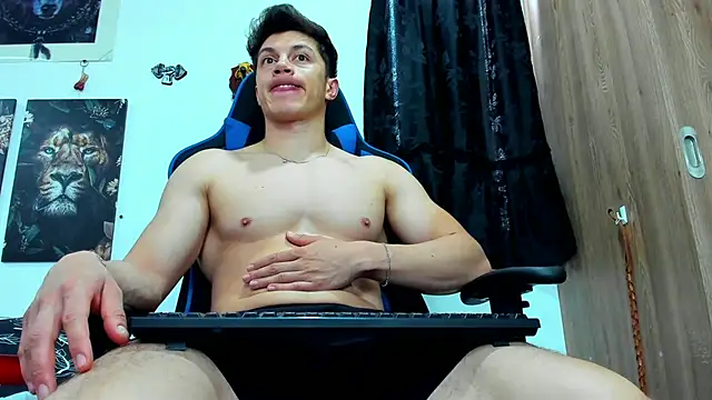 javiersexymann online show from February 24, 7:30 pm