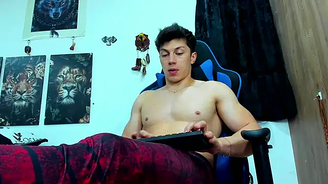 javiersexymann online show from March 4, 10:49 pm