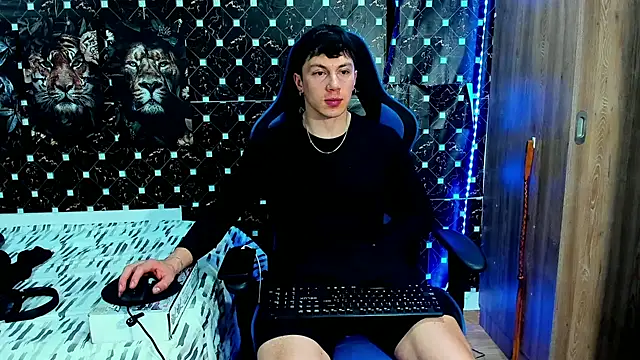javiersexymann online show from May 25, 2:50 am