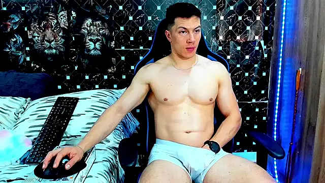 Snapshot of javiersexymann chatting on July 20, 4:31 pm javiersexymann online show from July 20, 4:31 pm