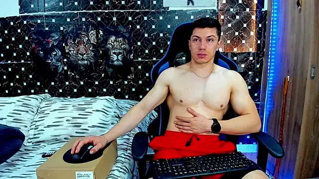 Snapshot of javiersexymann chatting on August 2, 5:22 pm javiersexymann online show from August 2, 5:22 pm