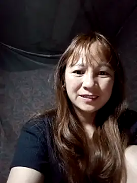 Snapshot of Mini3333 chatting on February 19, 7:43 pm Mini3333 online show from February 19, 7:43 pm