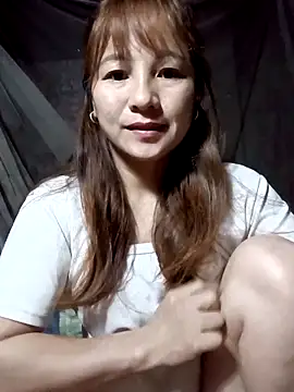 Snapshot of Mini3333 chatting on February 25, 5:11 pm Mini3333 online show from February 25, 5:11 pm