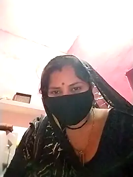 Snapshot of Rajnee33A chatting on April 14, 1:06 pm Rajnee33A online show from April 14, 1:06 pm