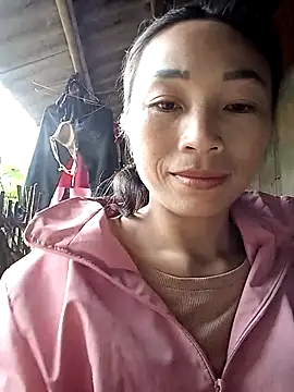 lucybaby00 online show from November 9, 8:45 am