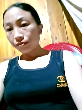 Snapshot of lucybaby00 chatting on April 22, 11:45 am lucybaby00 online show from April 22, 11:45 am